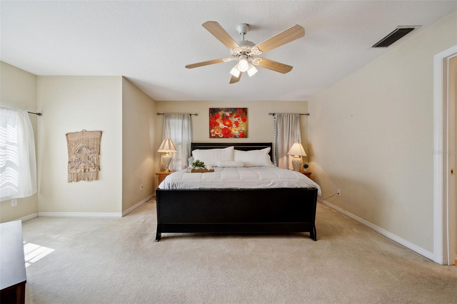 Image 24 of 49 For 436 Opal Court