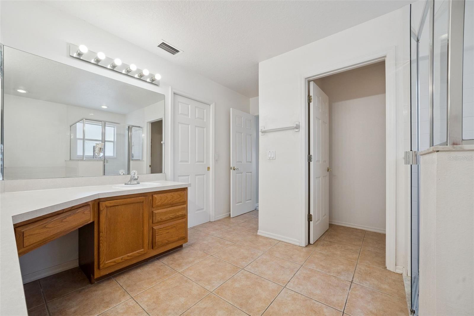 Image 27 of 49 For 436 Opal Court