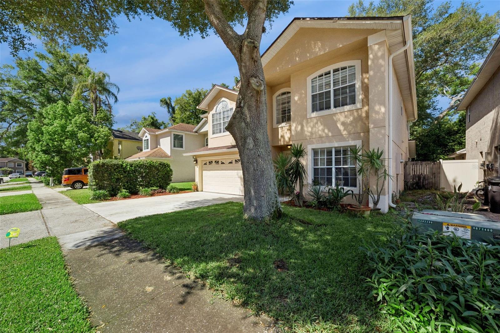 Image 3 of 49 For 436 Opal Court