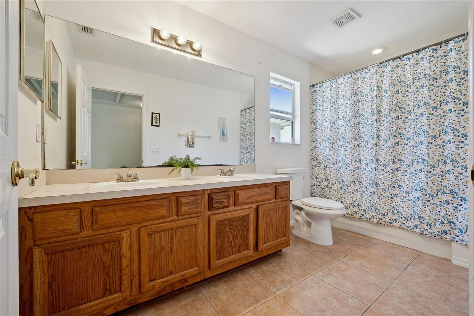 Image 31 of 49 For 436 Opal Court