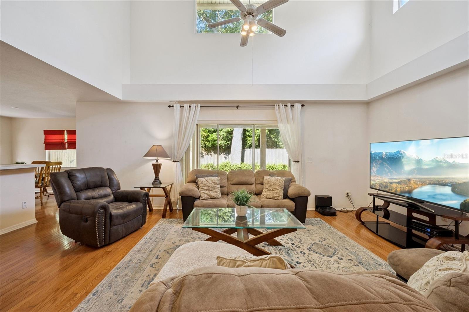 Image 5 of 49 For 436 Opal Court