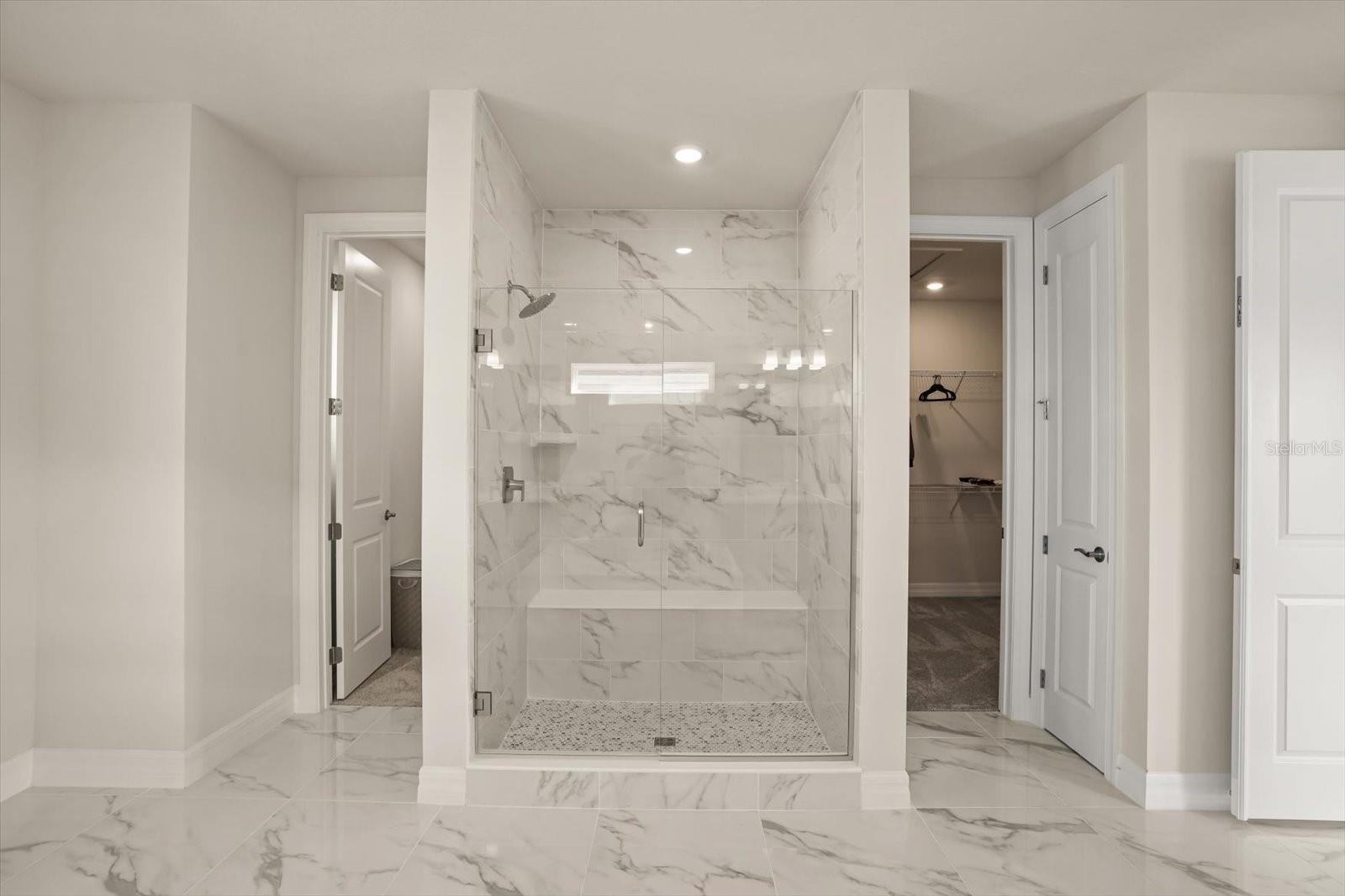 Listing photo id 28 for 8352 Park Cliff Way