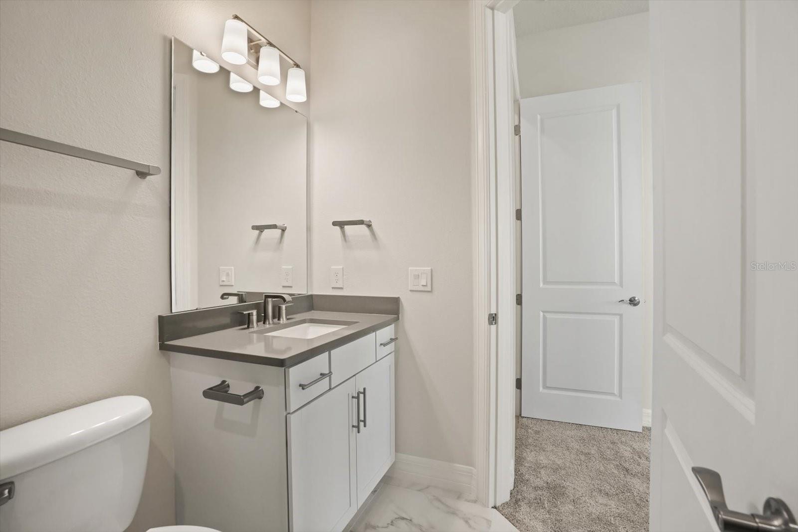 Listing photo id 39 for 8352 Park Cliff Way