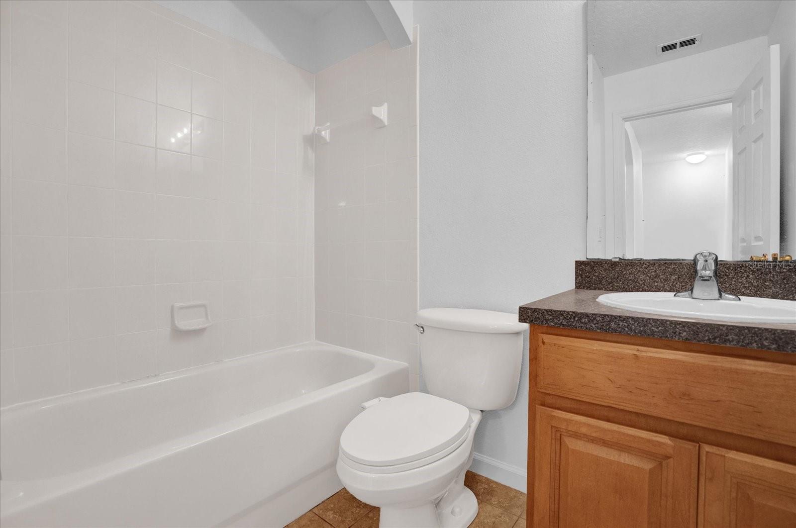 Image 21 of 28 For 16130 Old Ash Loop