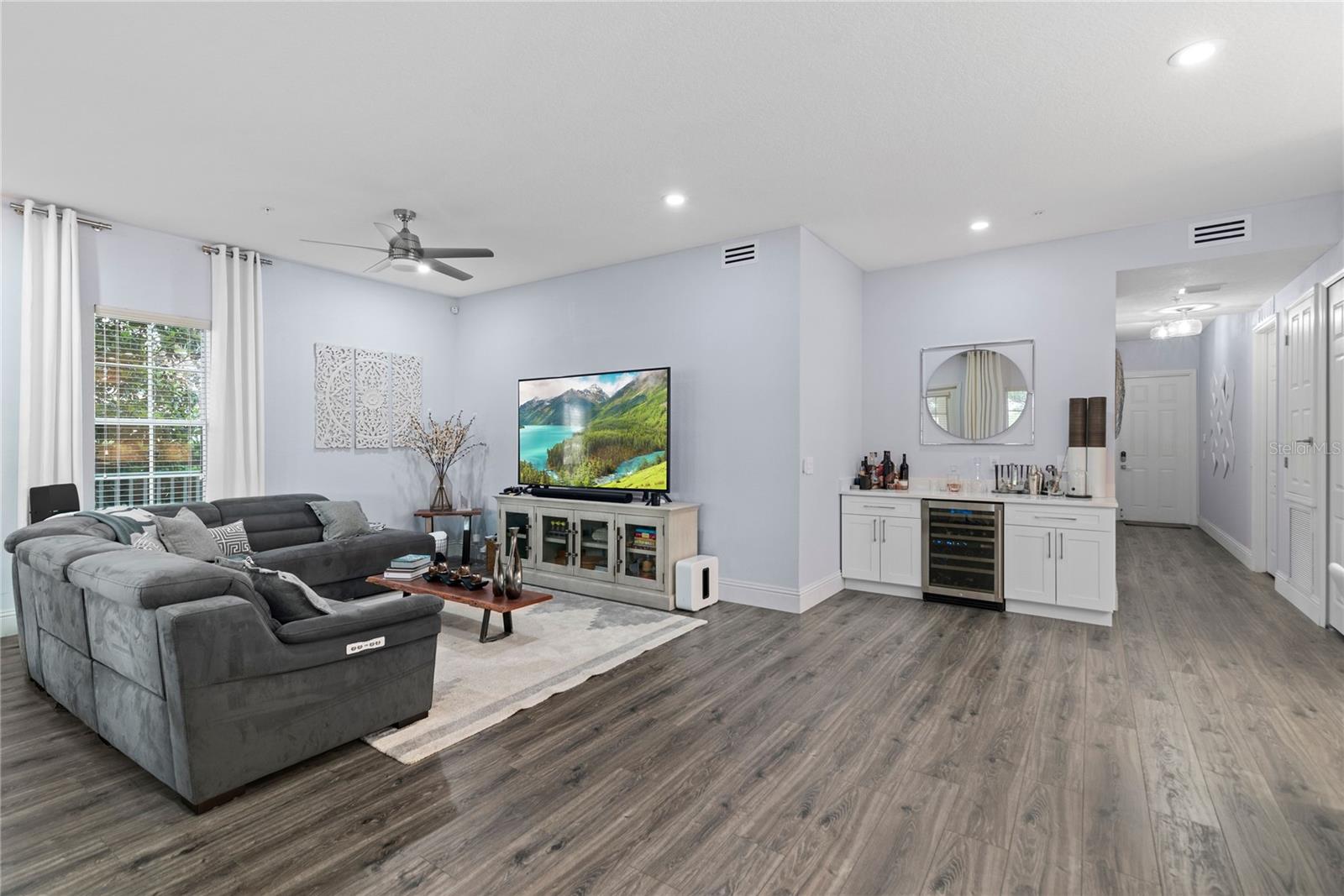 Listing photo id 7 for 1845 Common Way Road 28-103