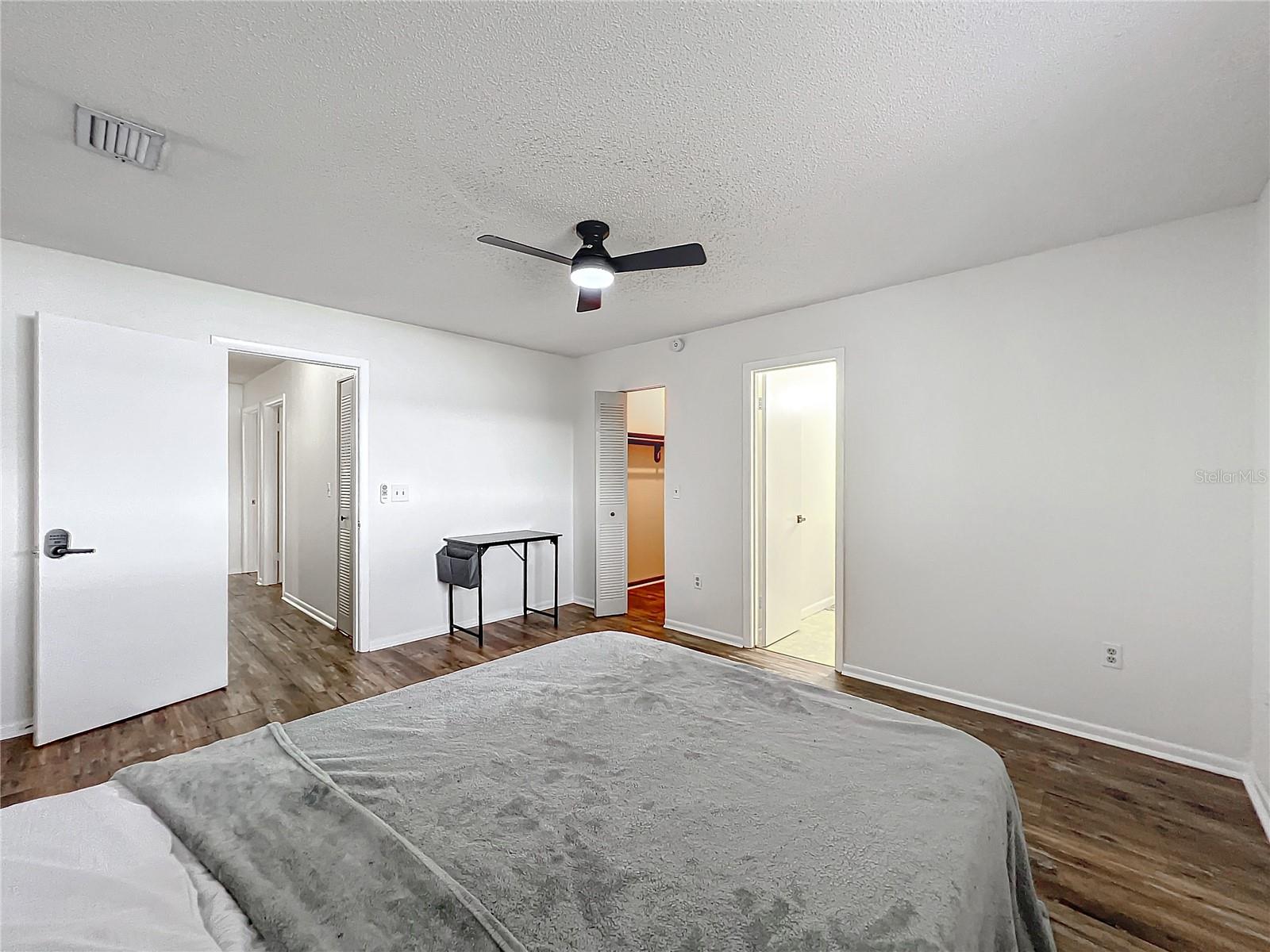 Image 23 of 55 For 4166 Plantation Cove Drive 505