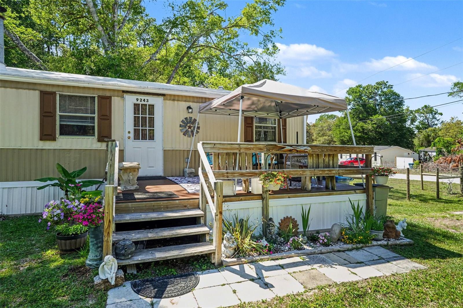 Image 5 of 30 For 9243 Cooper Terrace