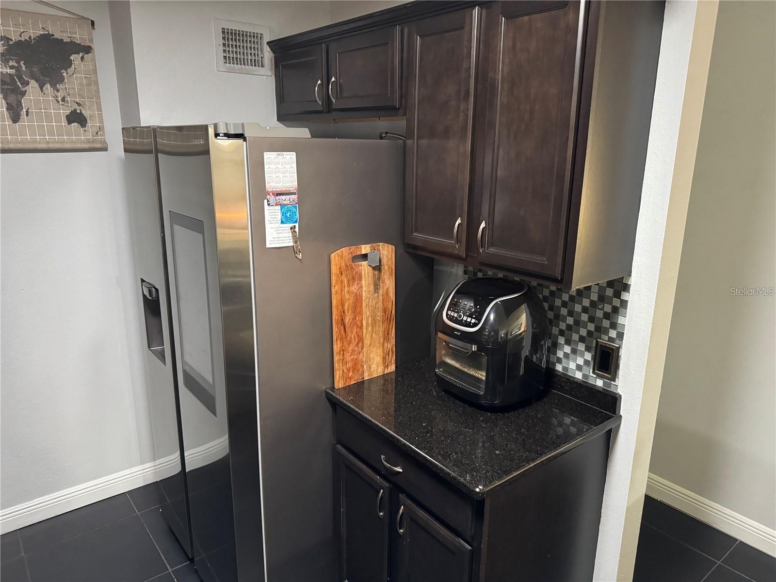 Image 17 of 37 For 1950 Summer Club Drive 202