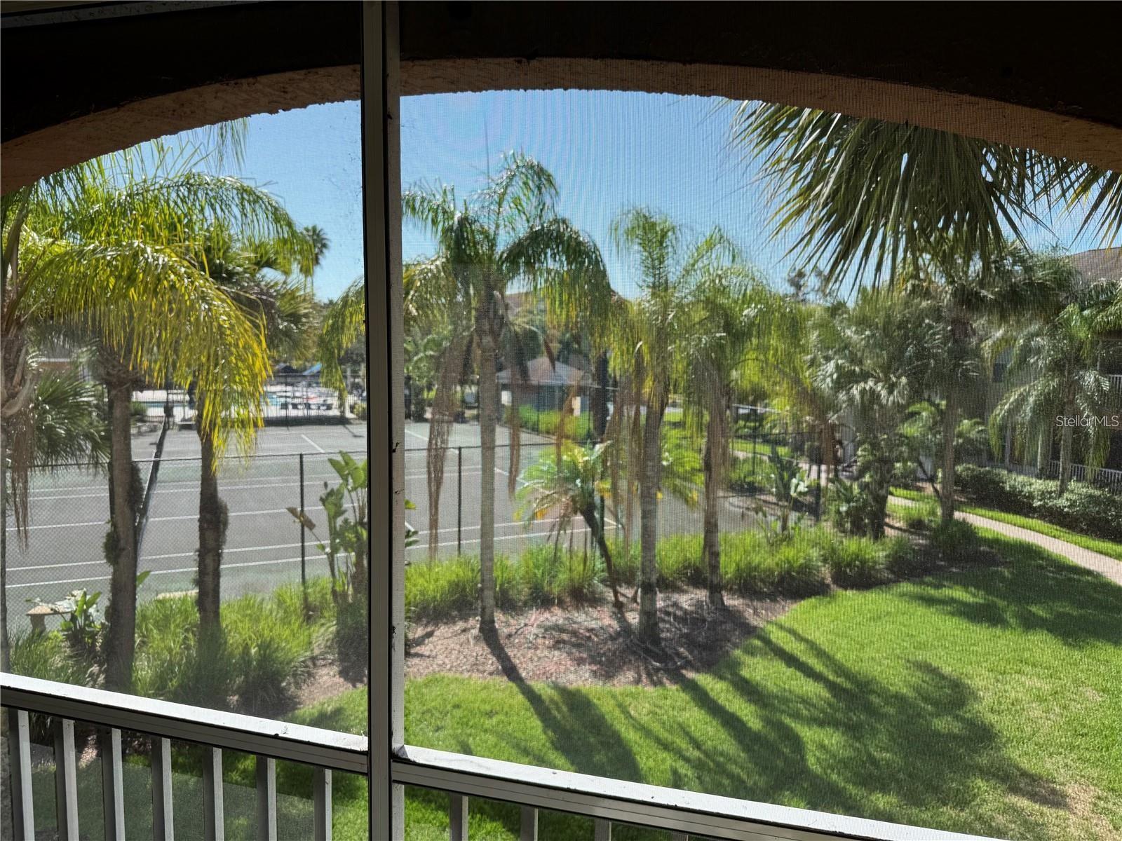 Image 32 of 37 For 1950 Summer Club Drive 202