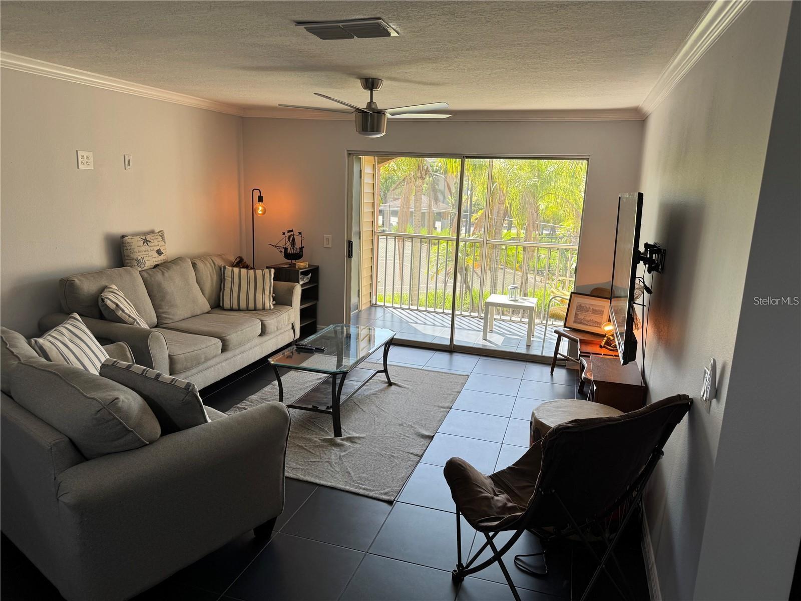 Image 9 of 37 For 1950 Summer Club Drive 202