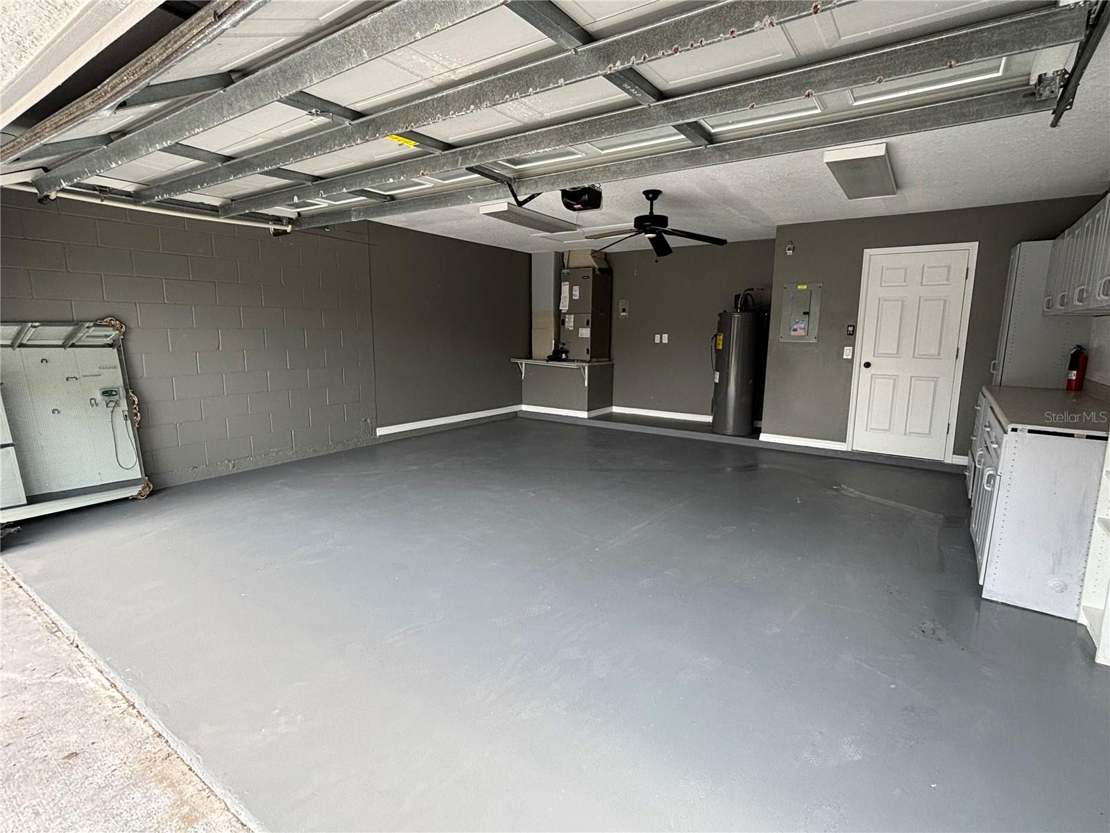 Image 16 of 24 For 2830 Strand Circle