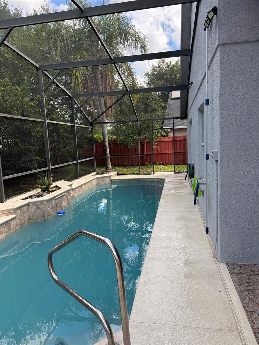 Image 19 of 24 For 2830 Strand Circle