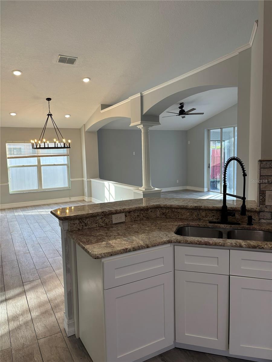 Image 2 of 24 For 2830 Strand Circle