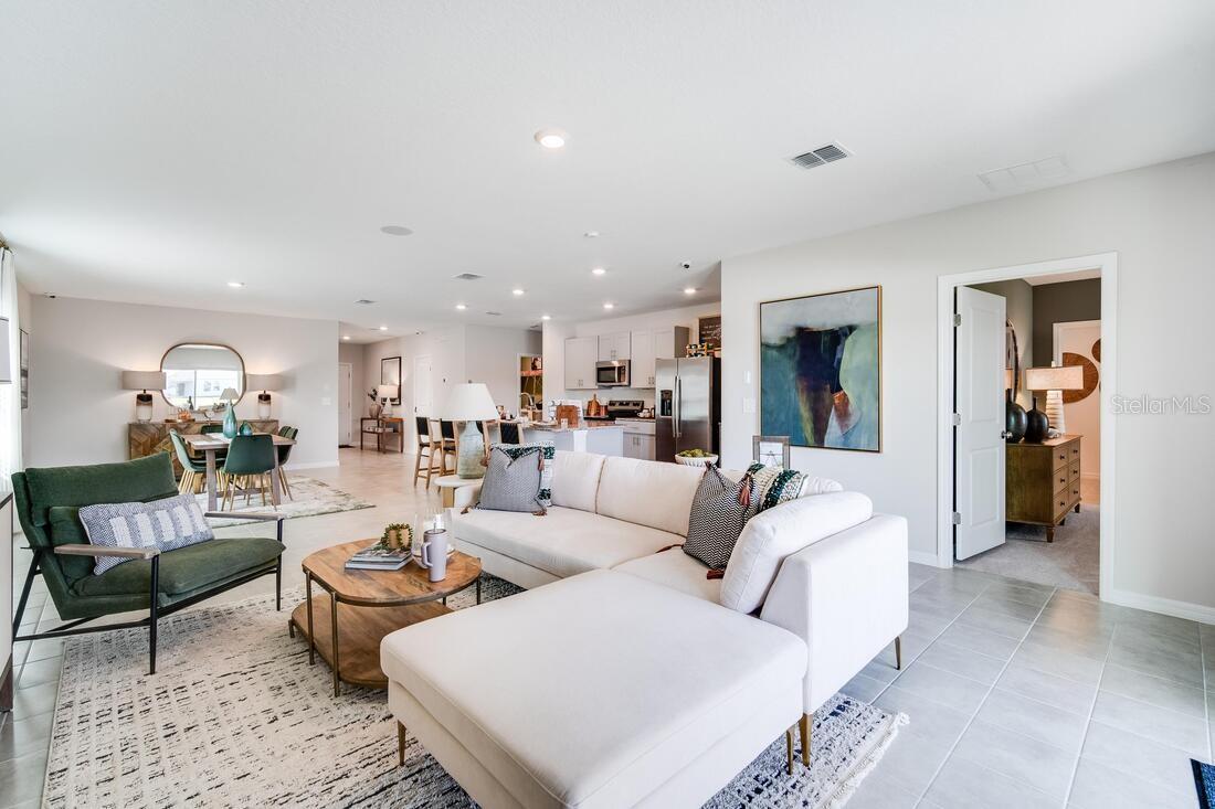 Image 10 of 46 For 221 Streamwater Way