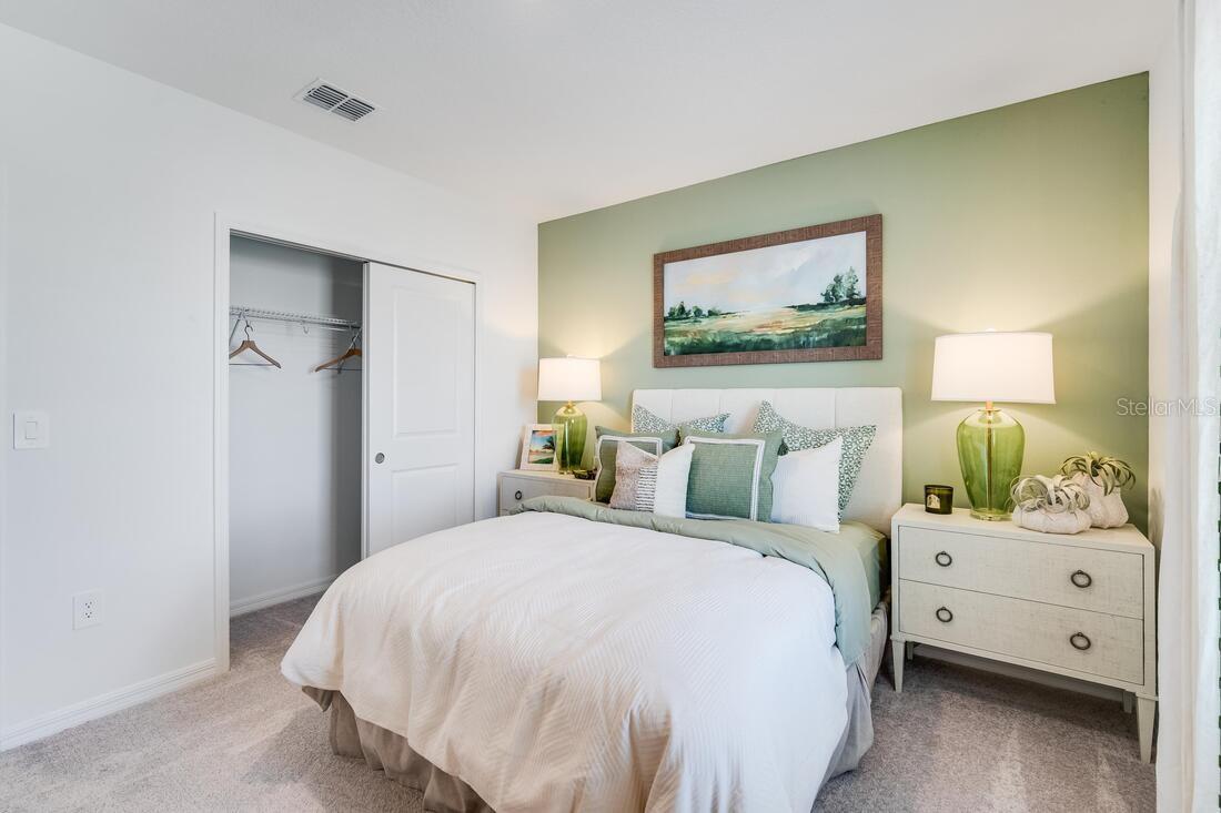 Image 22 of 46 For 221 Streamwater Way