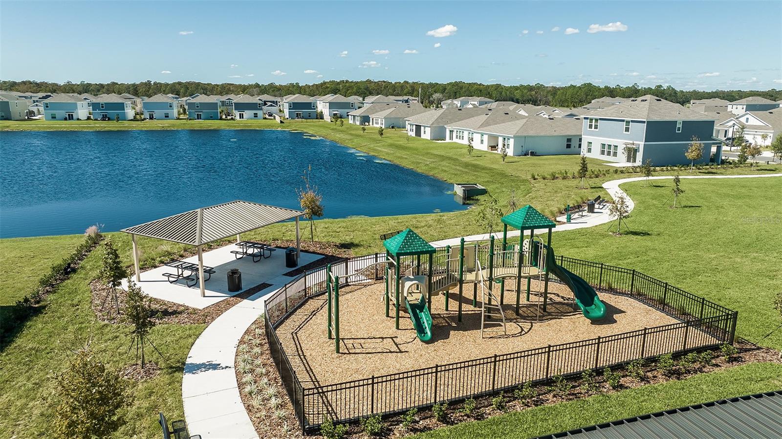 Image 34 of 46 For 221 Streamwater Way