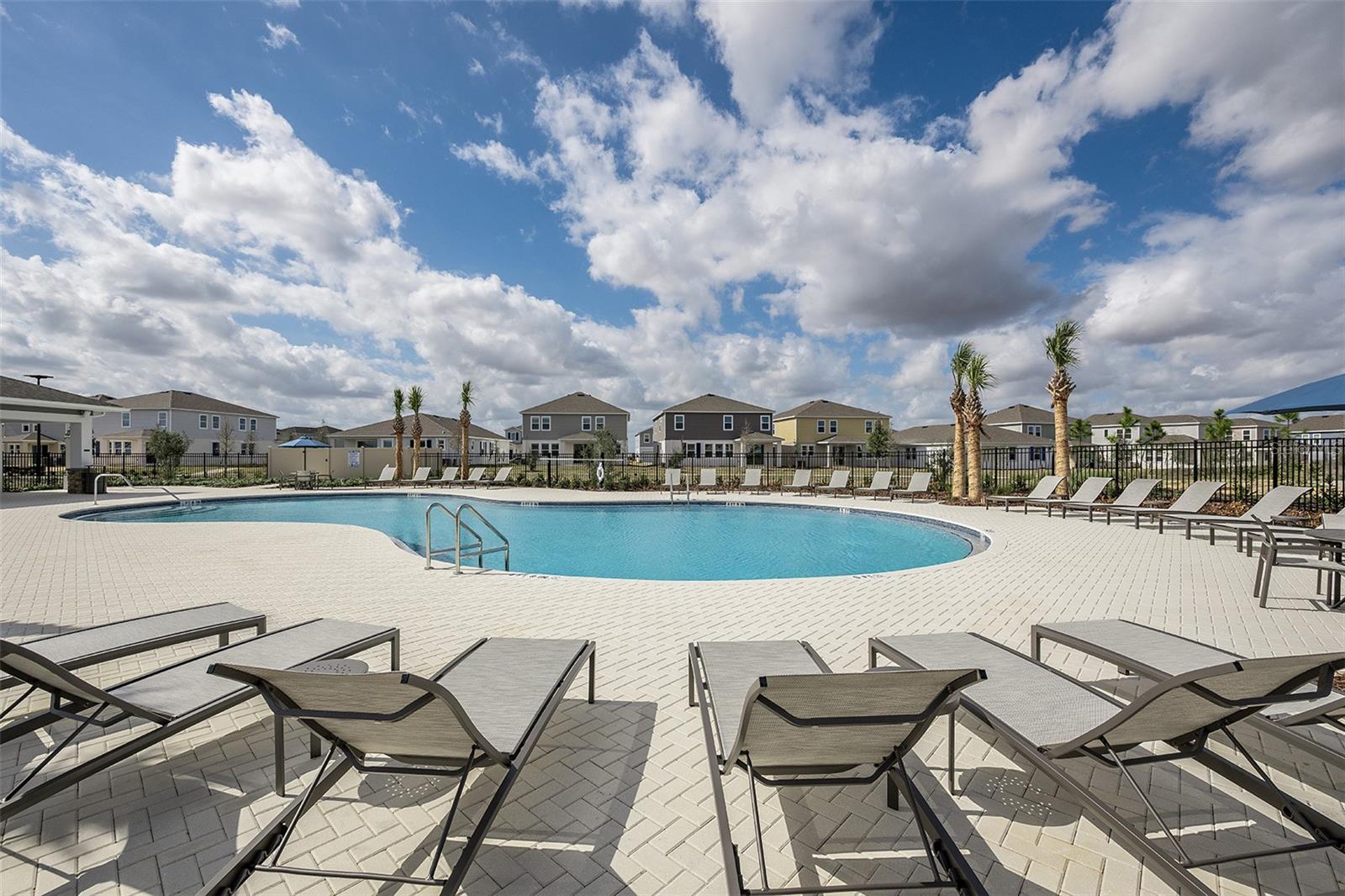 Image 45 of 46 For 221 Streamwater Way