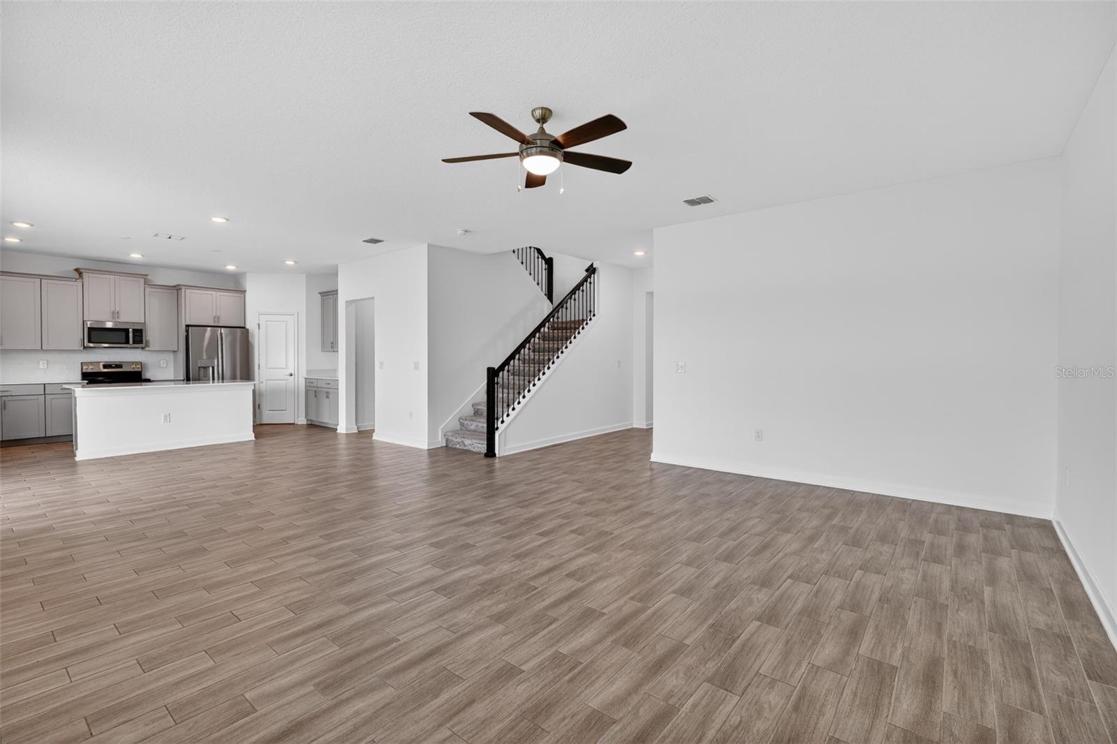 Image 15 of 65 For 3048 Ella Way