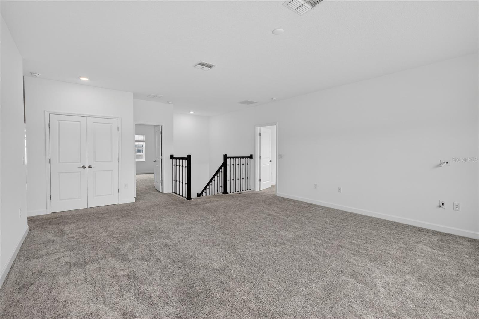 Image 20 of 65 For 3048 Ella Way