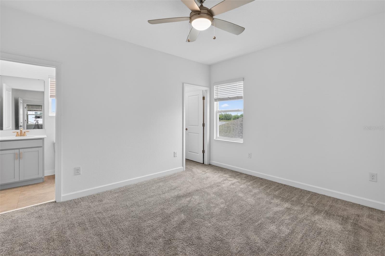 Image 24 of 65 For 3048 Ella Way