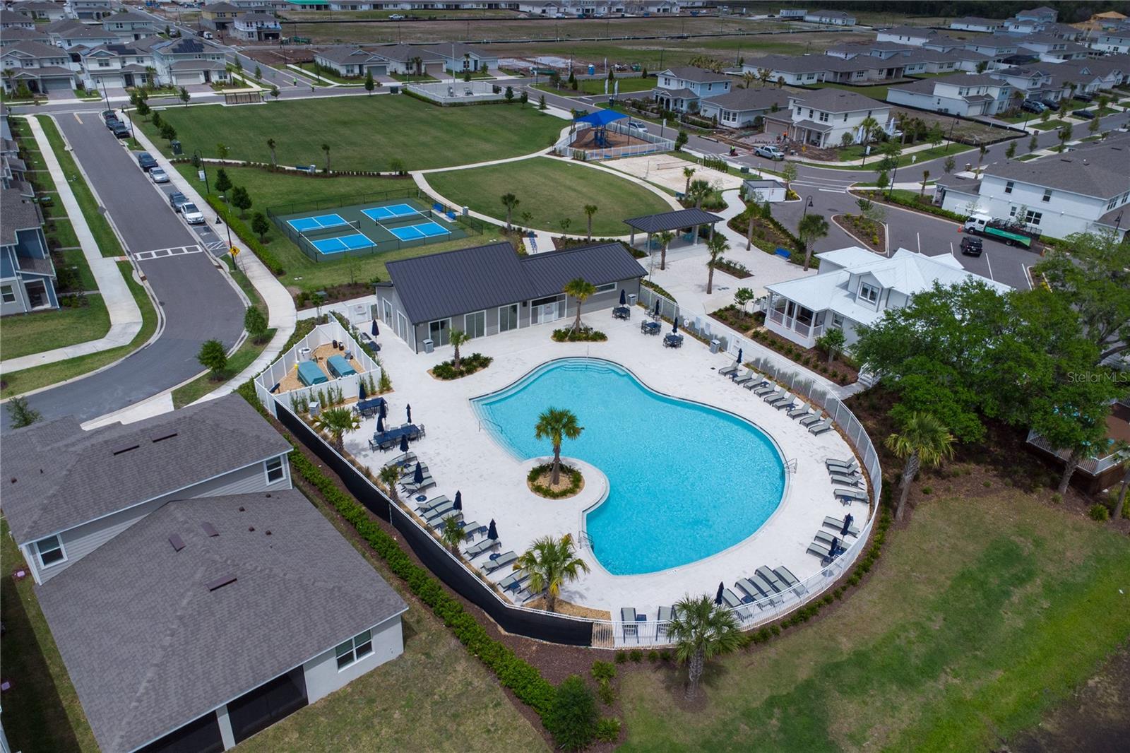 Image 3 of 65 For 3048 Ella Way