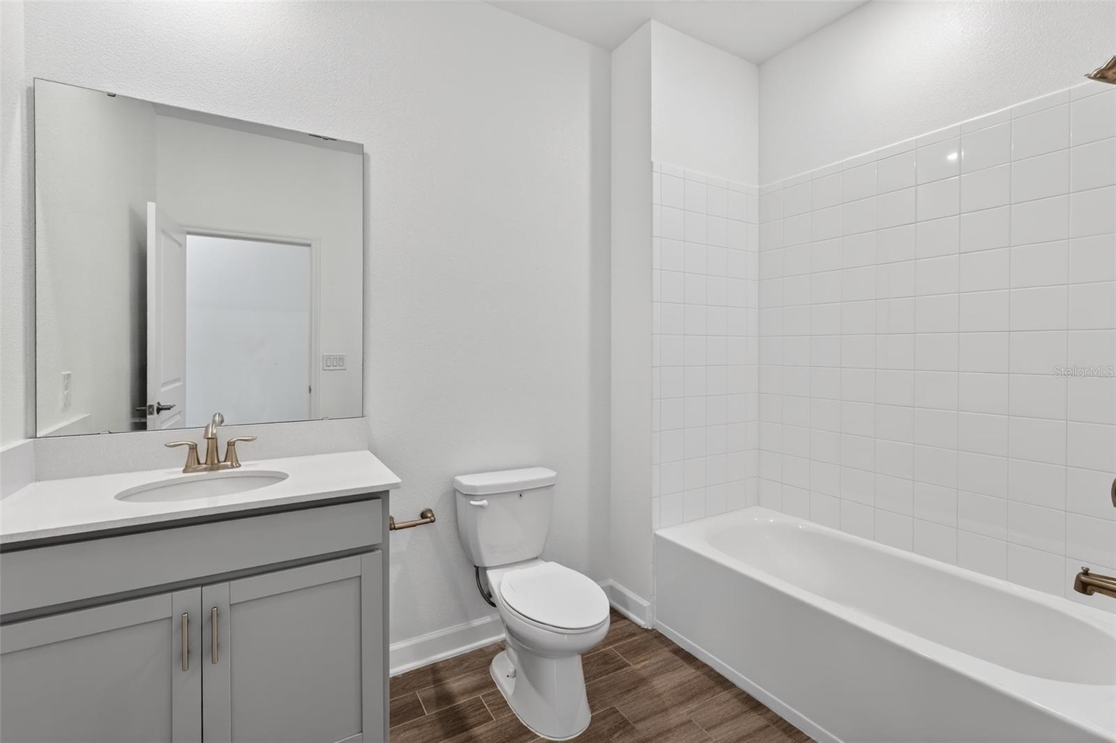 Image 35 of 65 For 3048 Ella Way