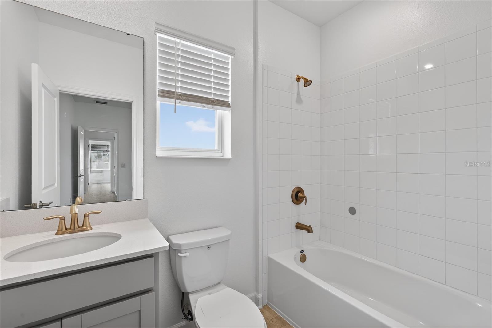 Image 44 of 65 For 3048 Ella Way