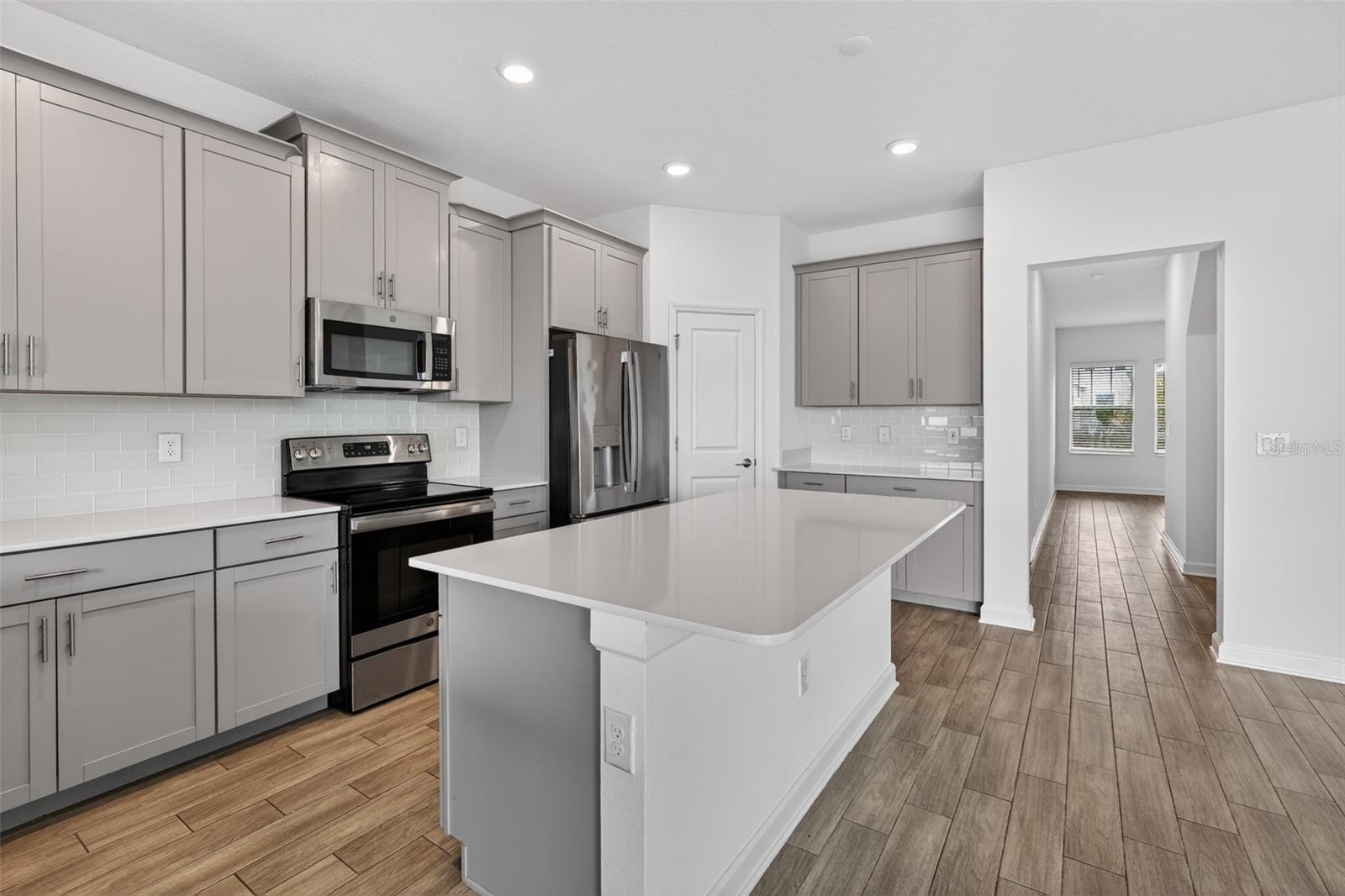 Image 9 of 65 For 3048 Ella Way