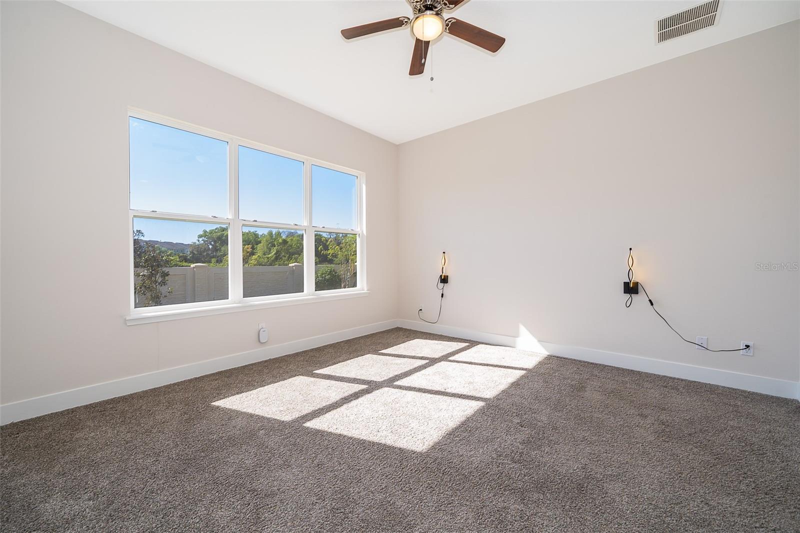 Image 21 of 38 For 2400 Symphony Circle