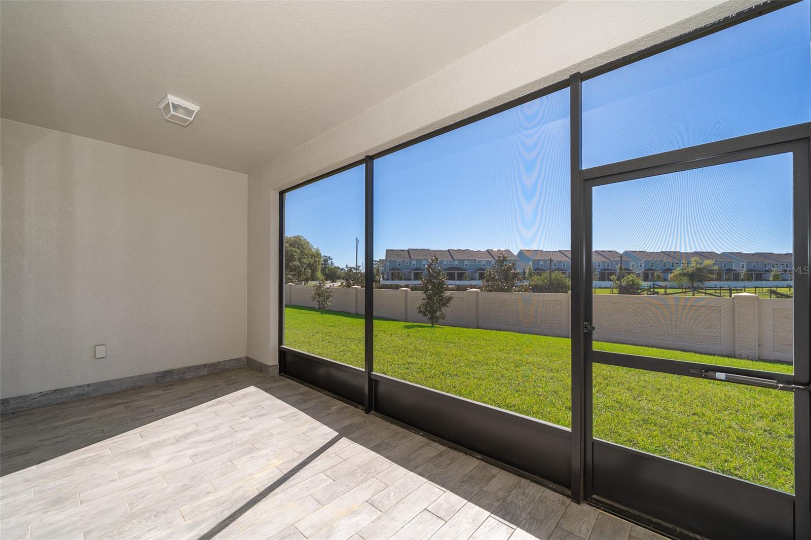 Image 28 of 38 For 2400 Symphony Circle