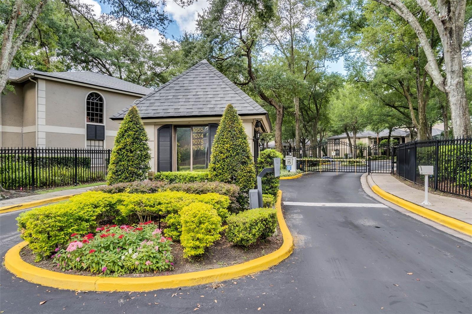 Image 28 of 42 For 1055 Kensington Park Drive 205