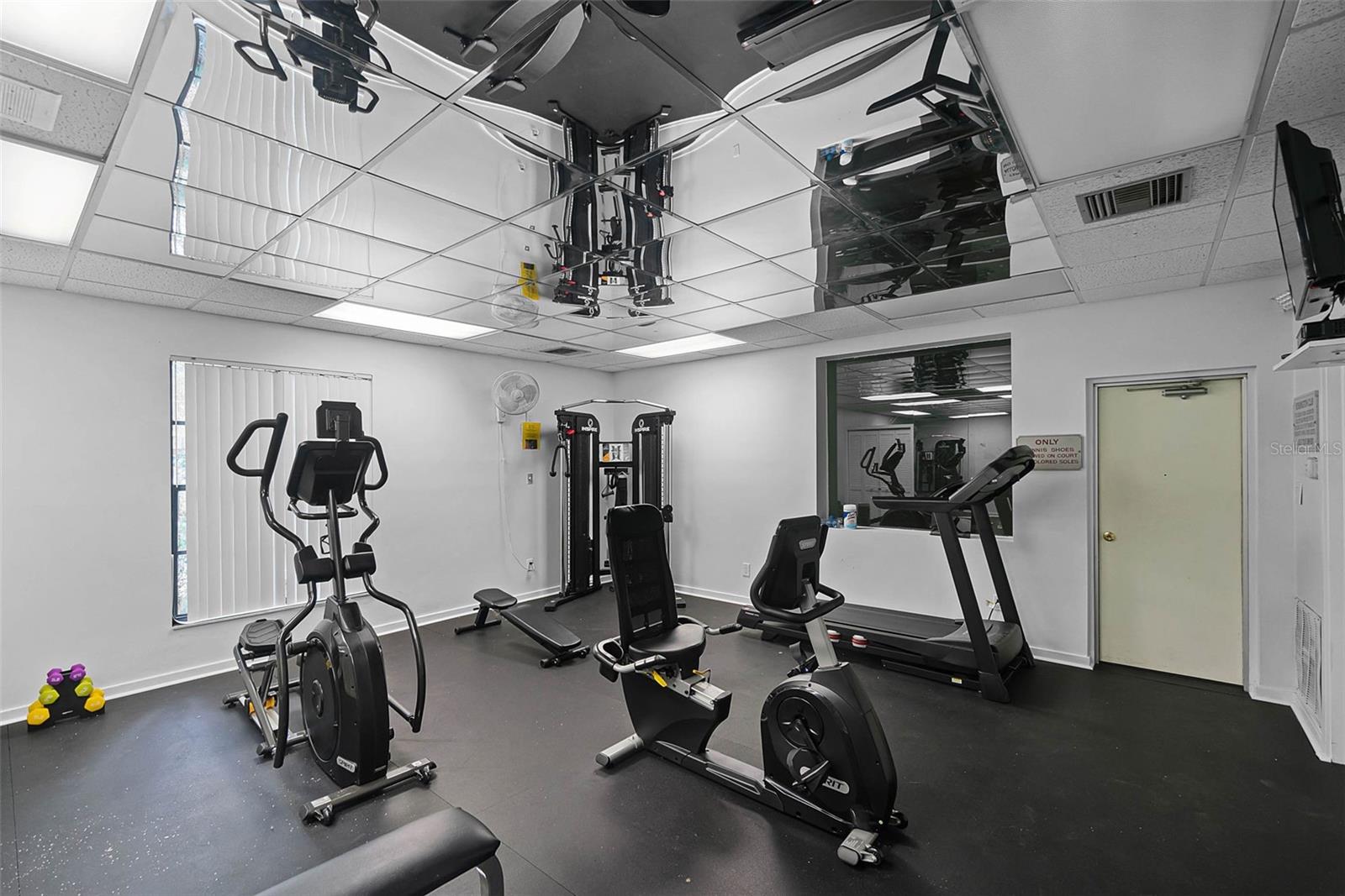 Image 31 of 42 For 1055 Kensington Park Drive 205