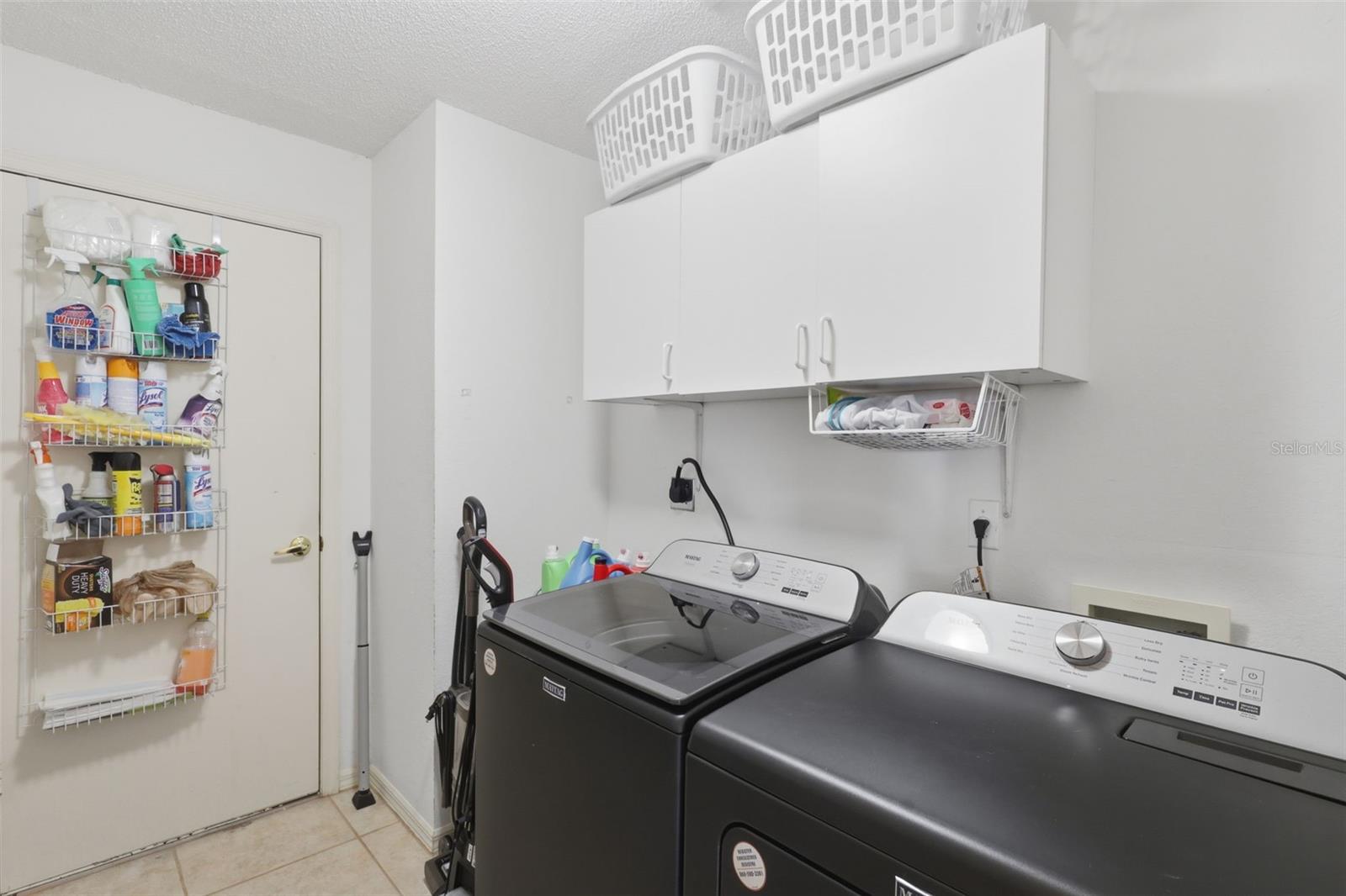 Image 11 of 19 For 774 Barclay Terrace