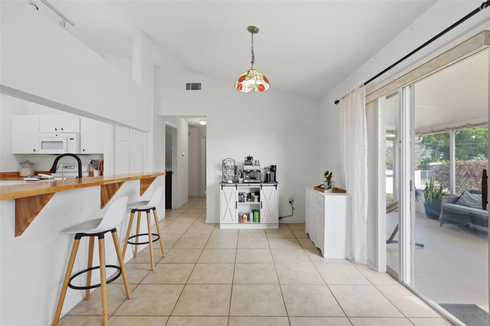 Image 4 of 19 For 774 Barclay Terrace