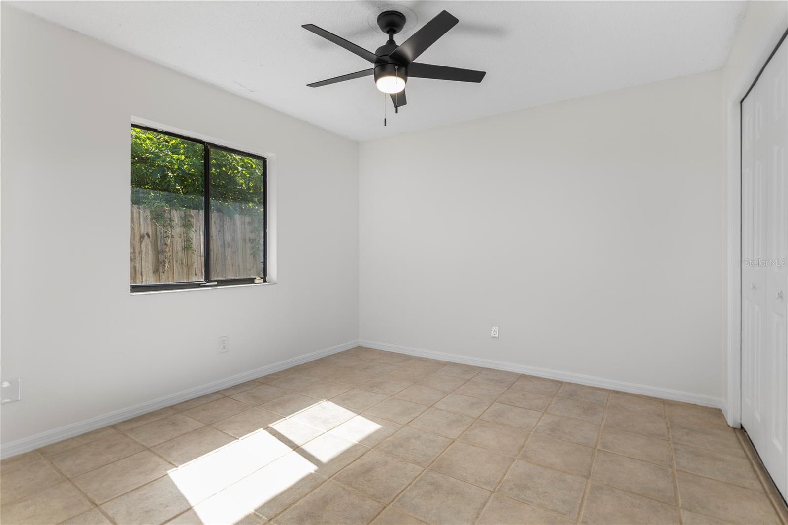 Image 16 of 29 For 847 Carlson Drive