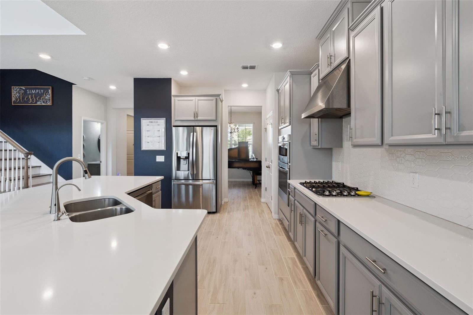 Image 16 of 55 For 2736 Plume Road