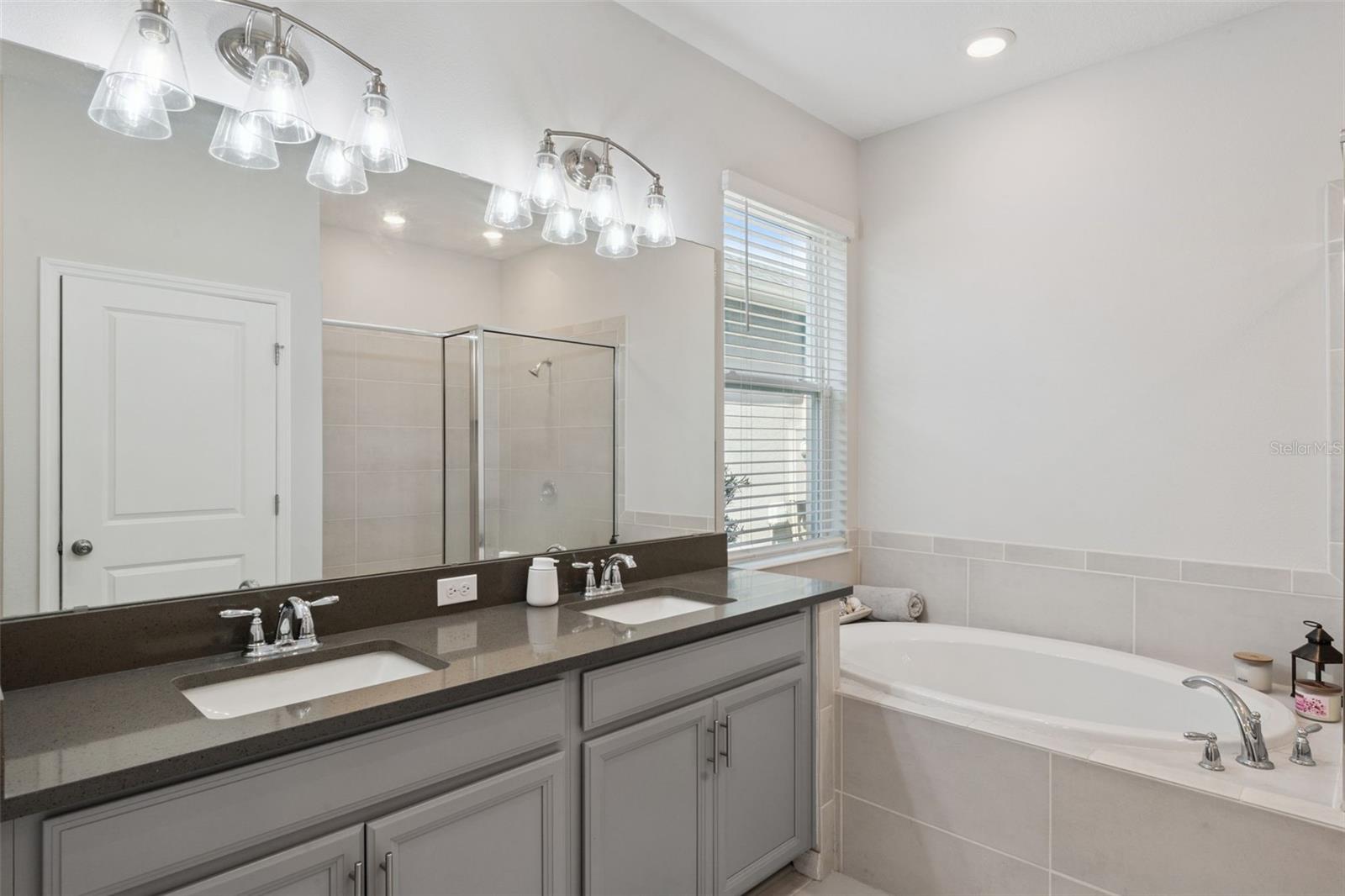 Image 29 of 55 For 2736 Plume Road