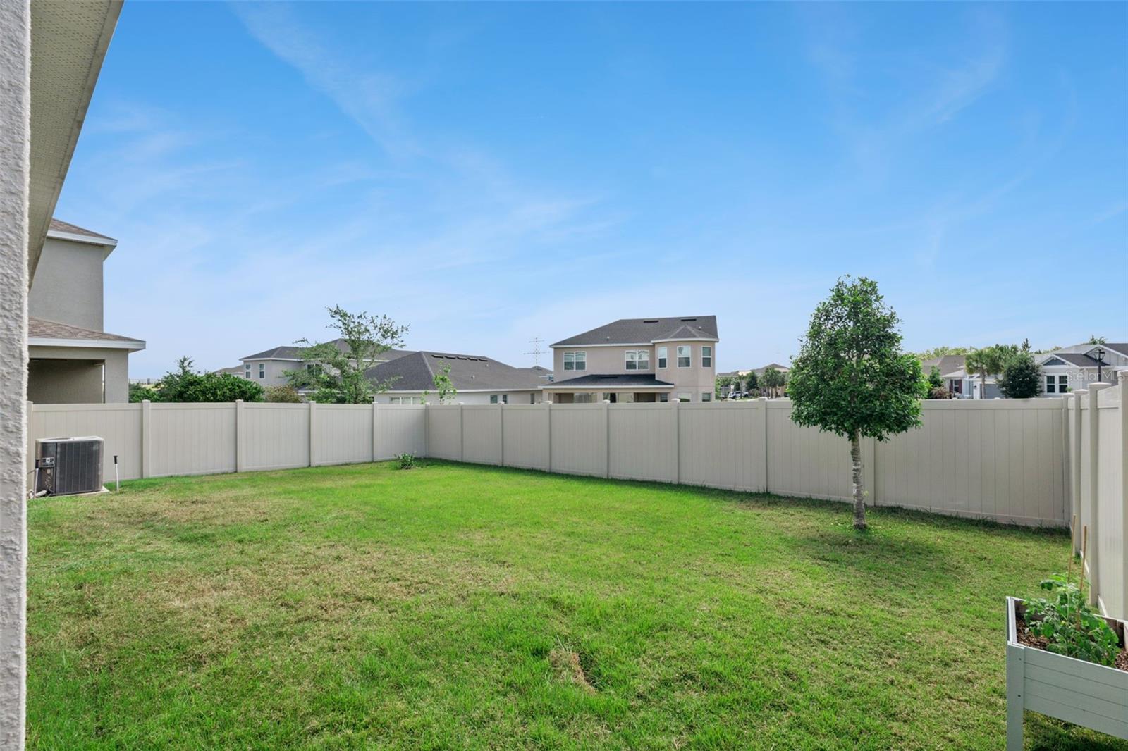 Image 41 of 55 For 2736 Plume Road