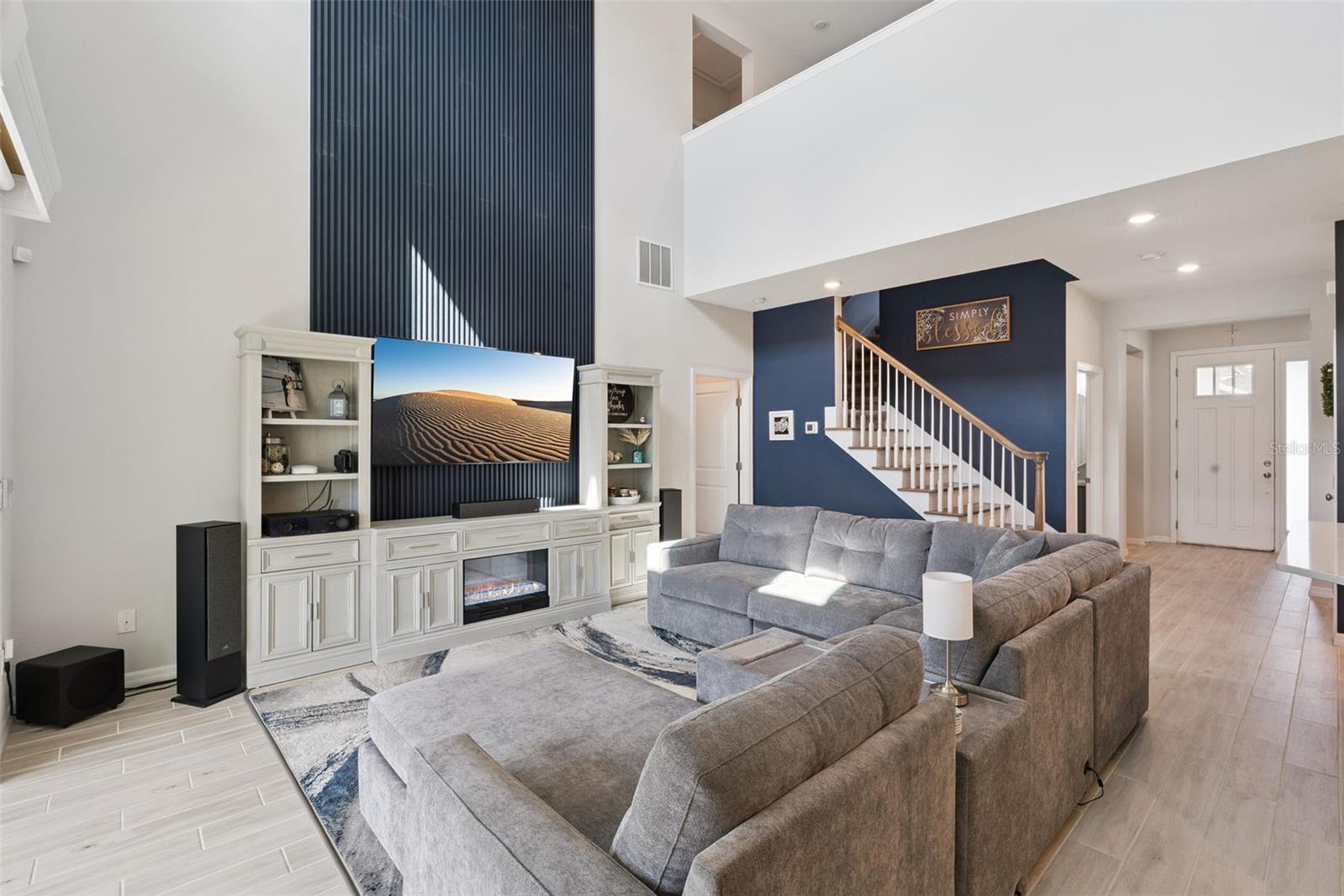 Image 5 of 55 For 2736 Plume Road