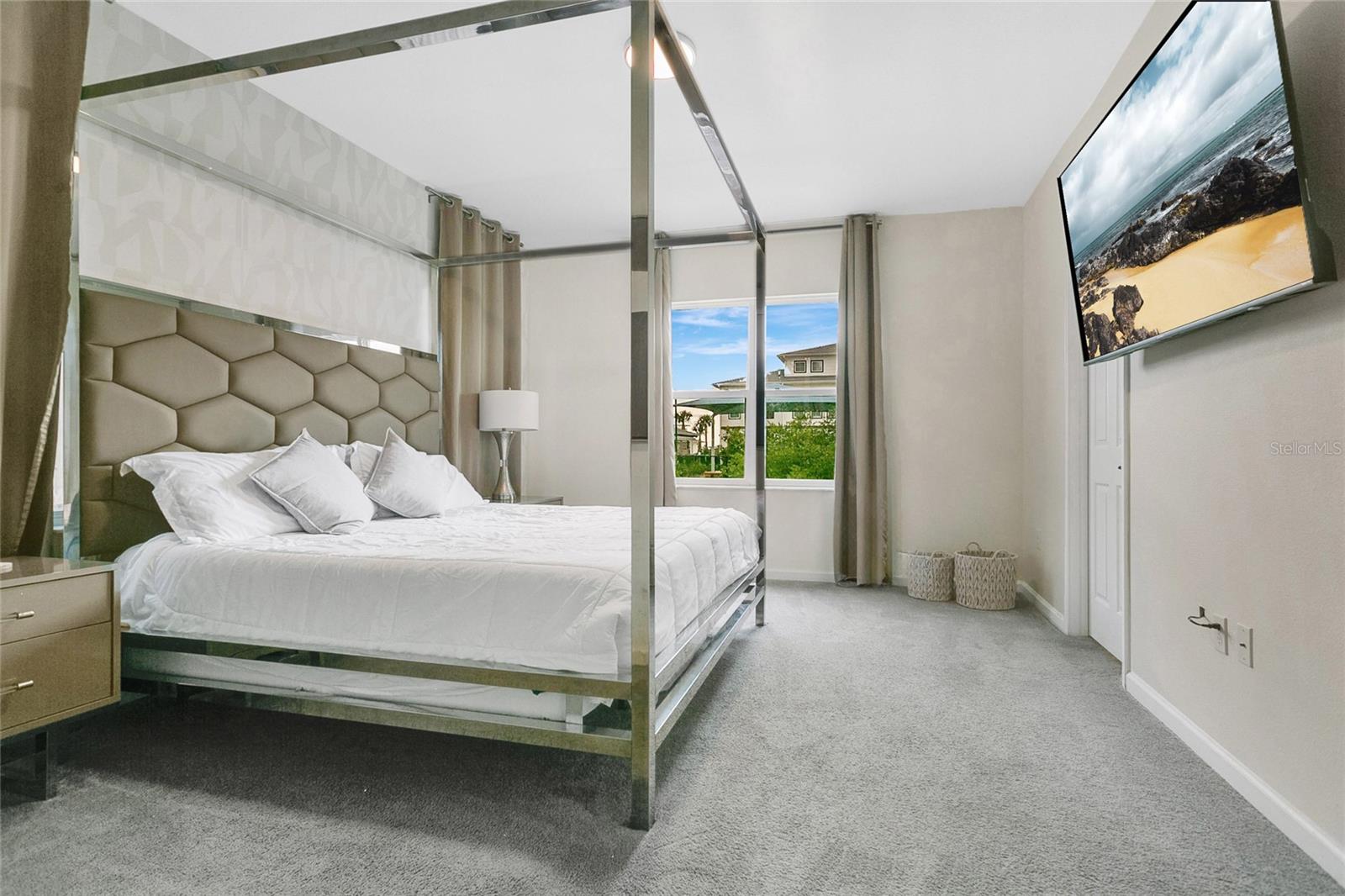 Image 12 of 36 For 262 Bella Prestwick Boulevard