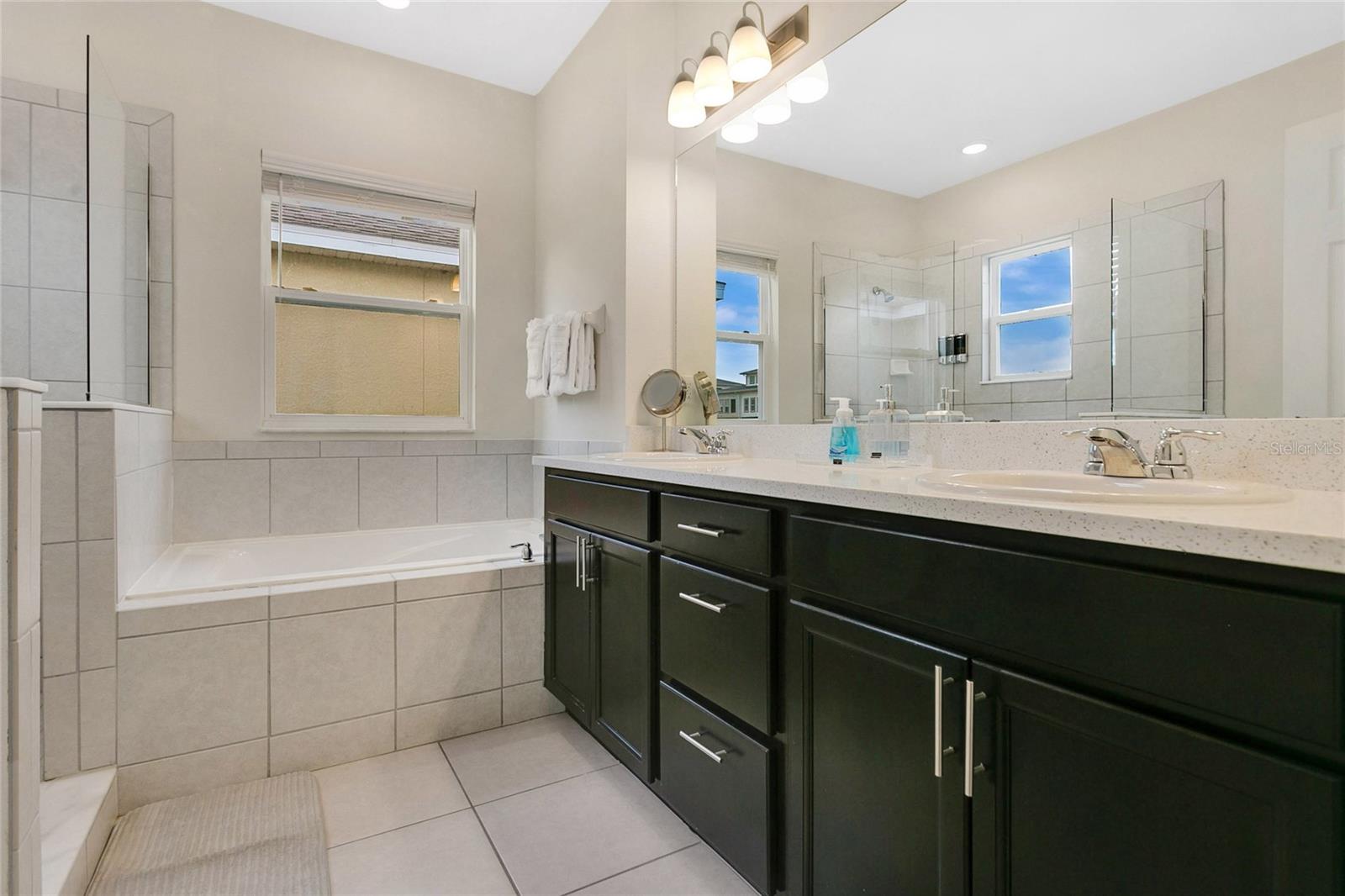 Image 13 of 36 For 262 Bella Prestwick Boulevard