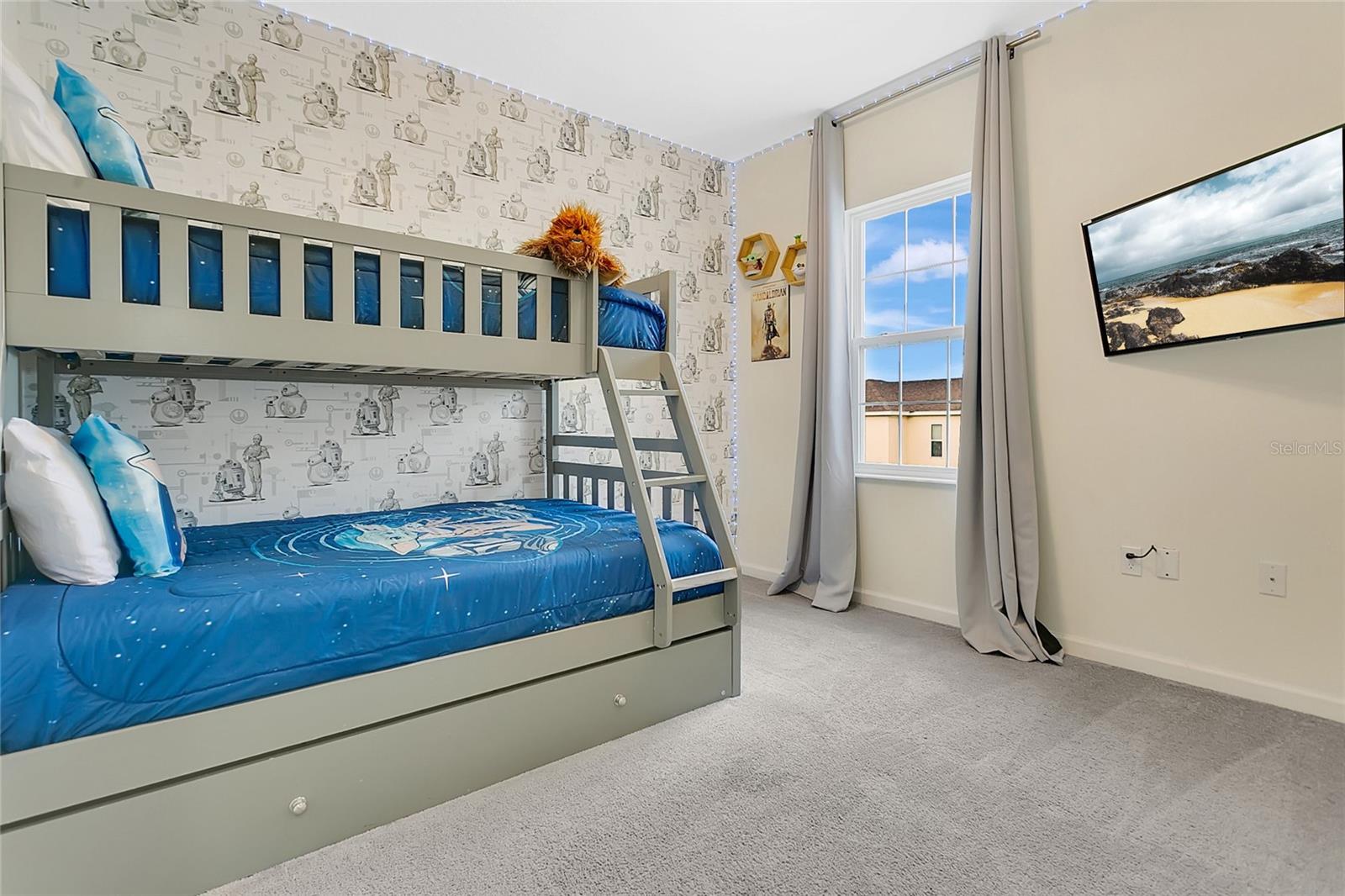 Image 18 of 36 For 262 Bella Prestwick Boulevard