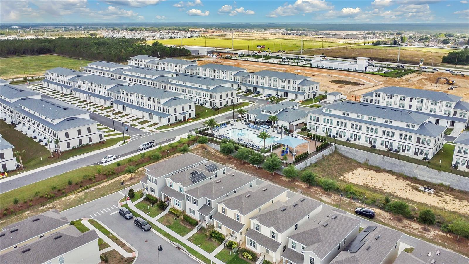 Image 32 of 36 For 262 Bella Prestwick Boulevard