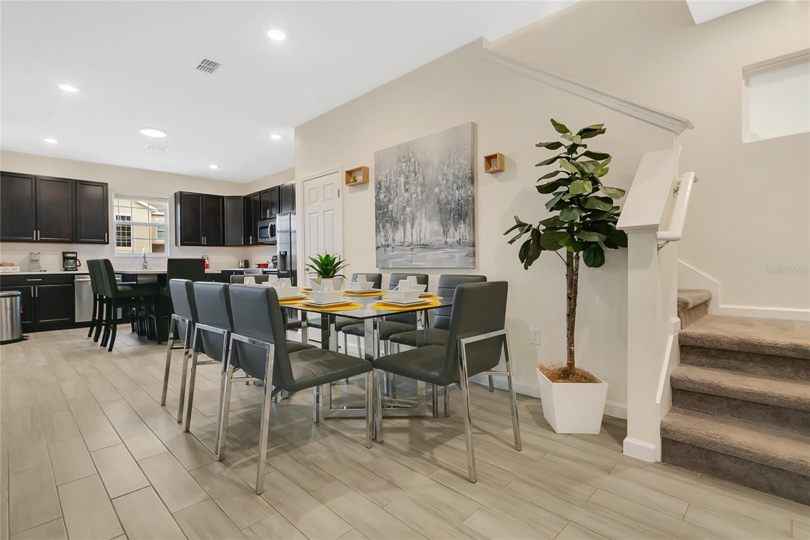 Image 6 of 36 For 262 Bella Prestwick Boulevard