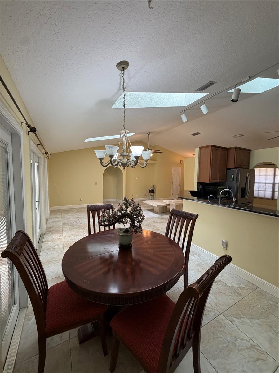 Image 12 of 29 For 2243 Bancroft Boulevard