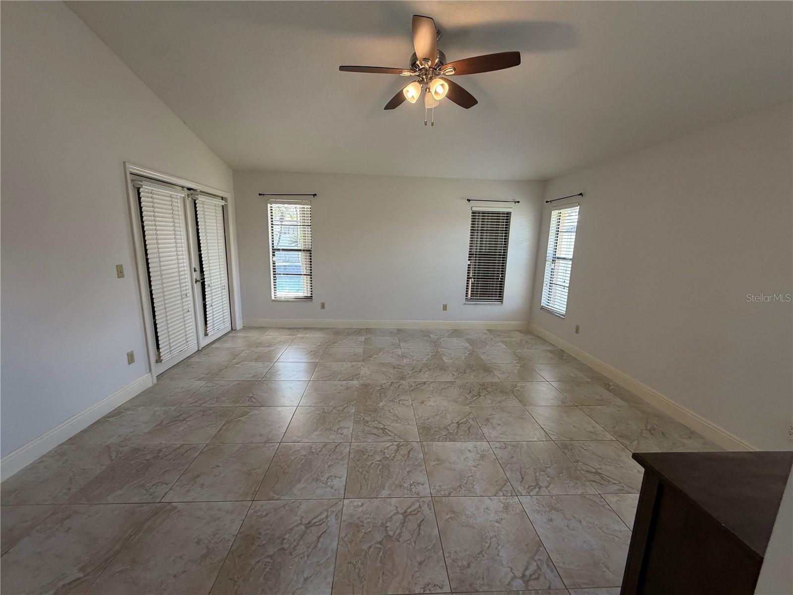 Image 18 of 29 For 2243 Bancroft Boulevard