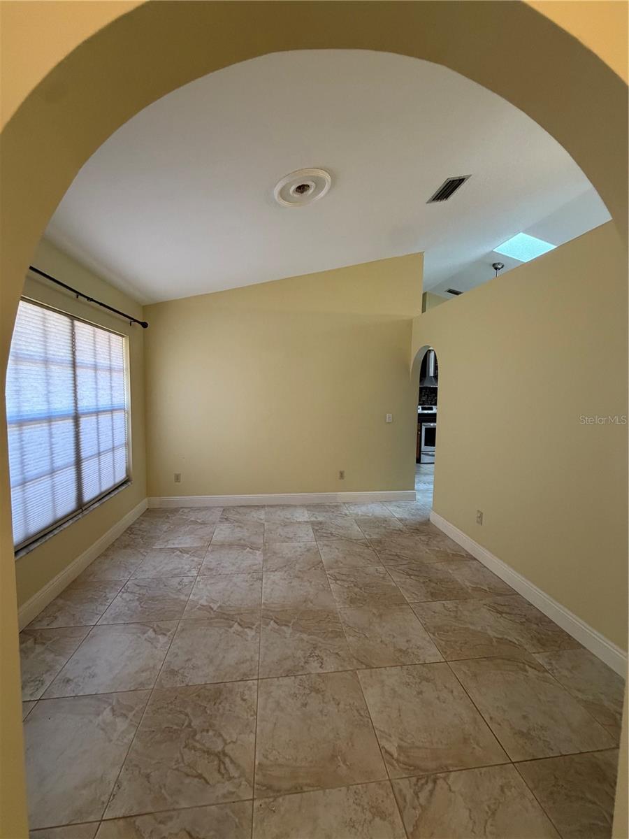 Image 4 of 29 For 2243 Bancroft Boulevard