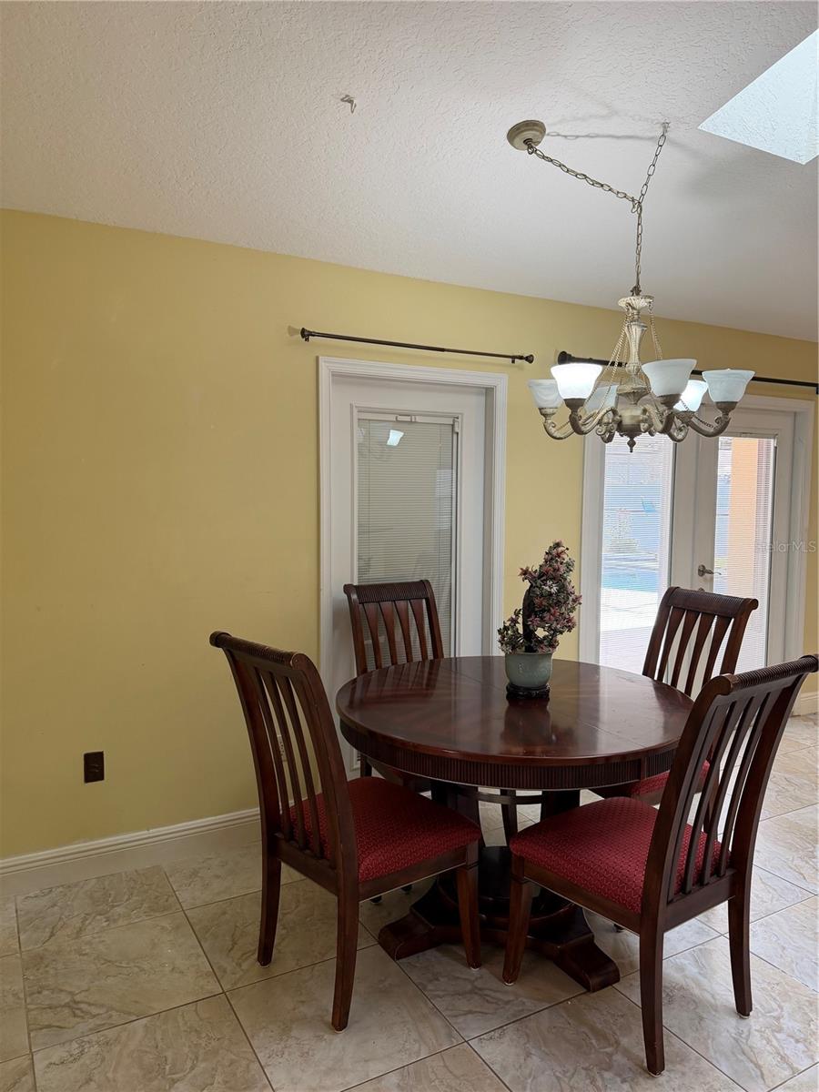 Image 7 of 29 For 2243 Bancroft Boulevard