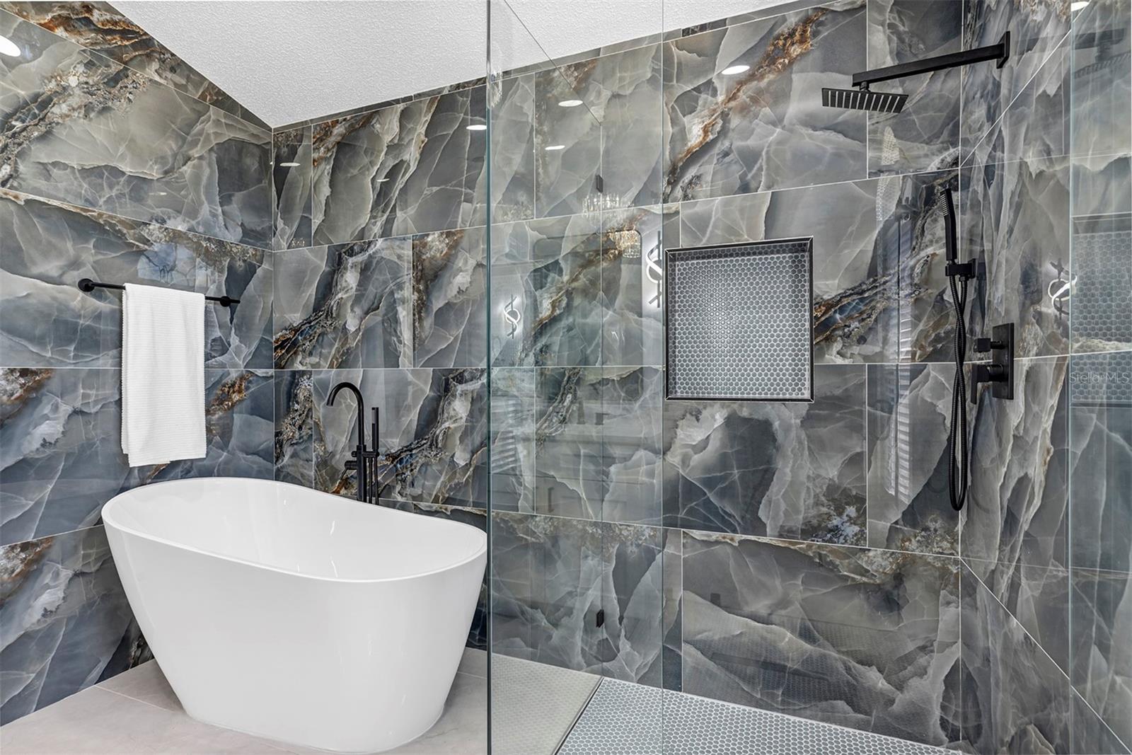 Image 31 of 46 For 492 Bohannon Boulevard