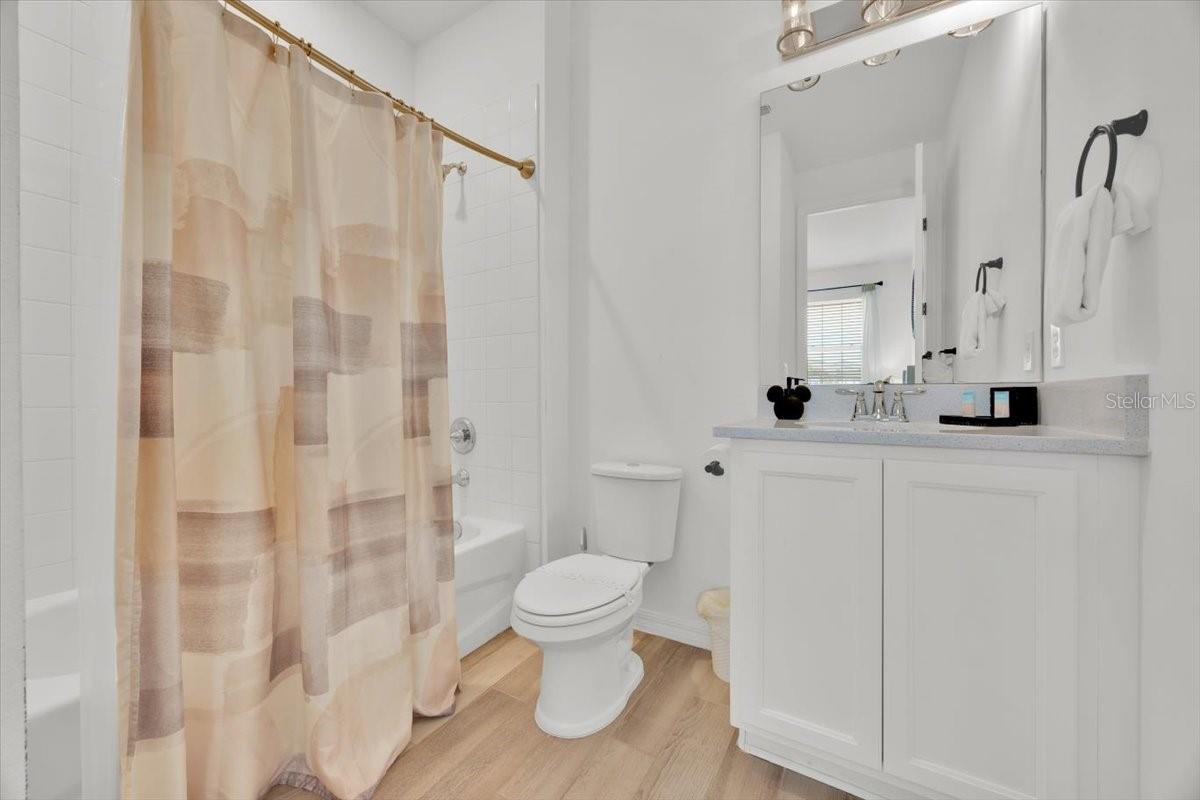 Image 14 of 55 For 2342 Lancashire Street